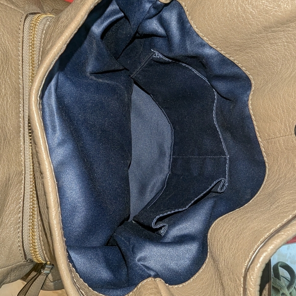 Coach Hobo Textured Leather Tan Hobo Bag w/ Gold Accents - Very Good Condition - Picture 13 of 16